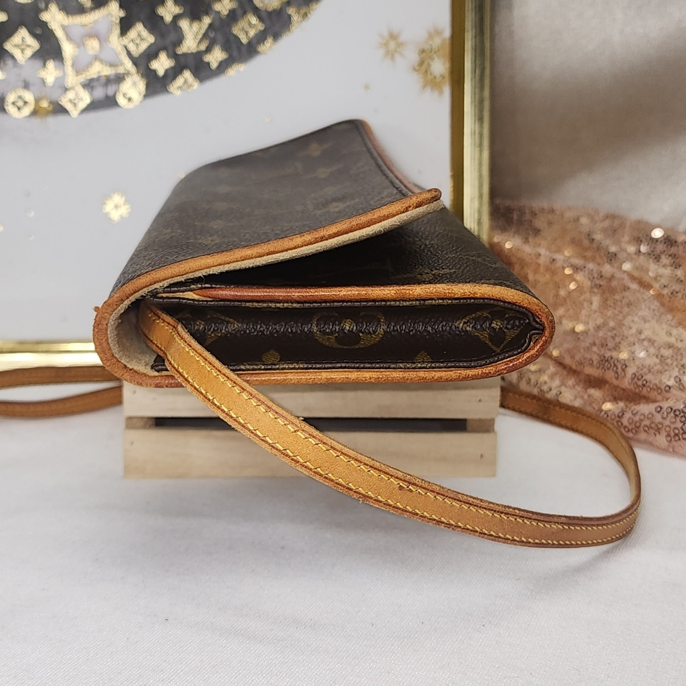 Authentic Louis Vuitton Twin Pouchette GM with Dust Bag & Paperwork - Picture 10 of 17